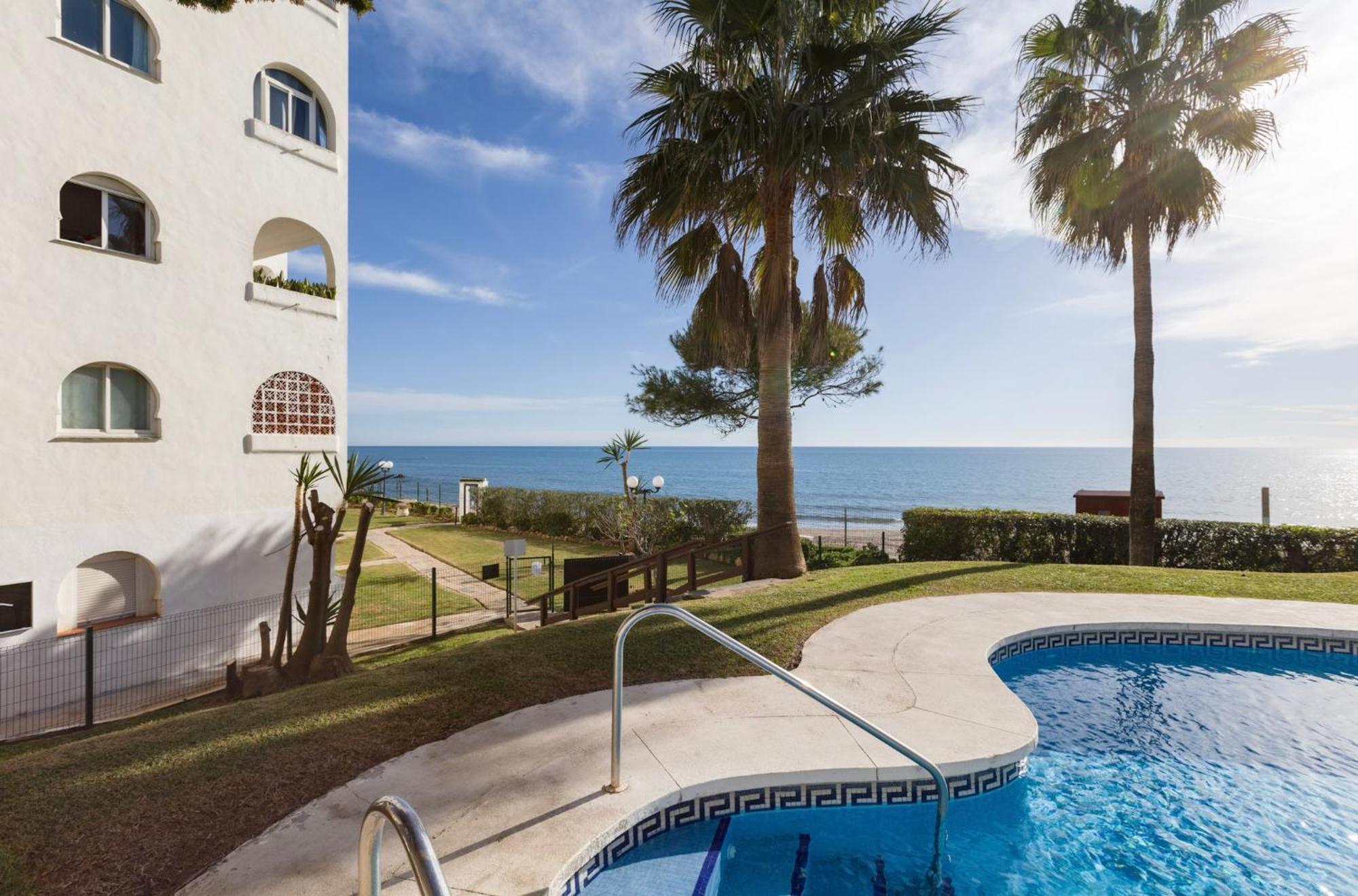 Oceanfront Mijas Apartment Bagian luar foto
