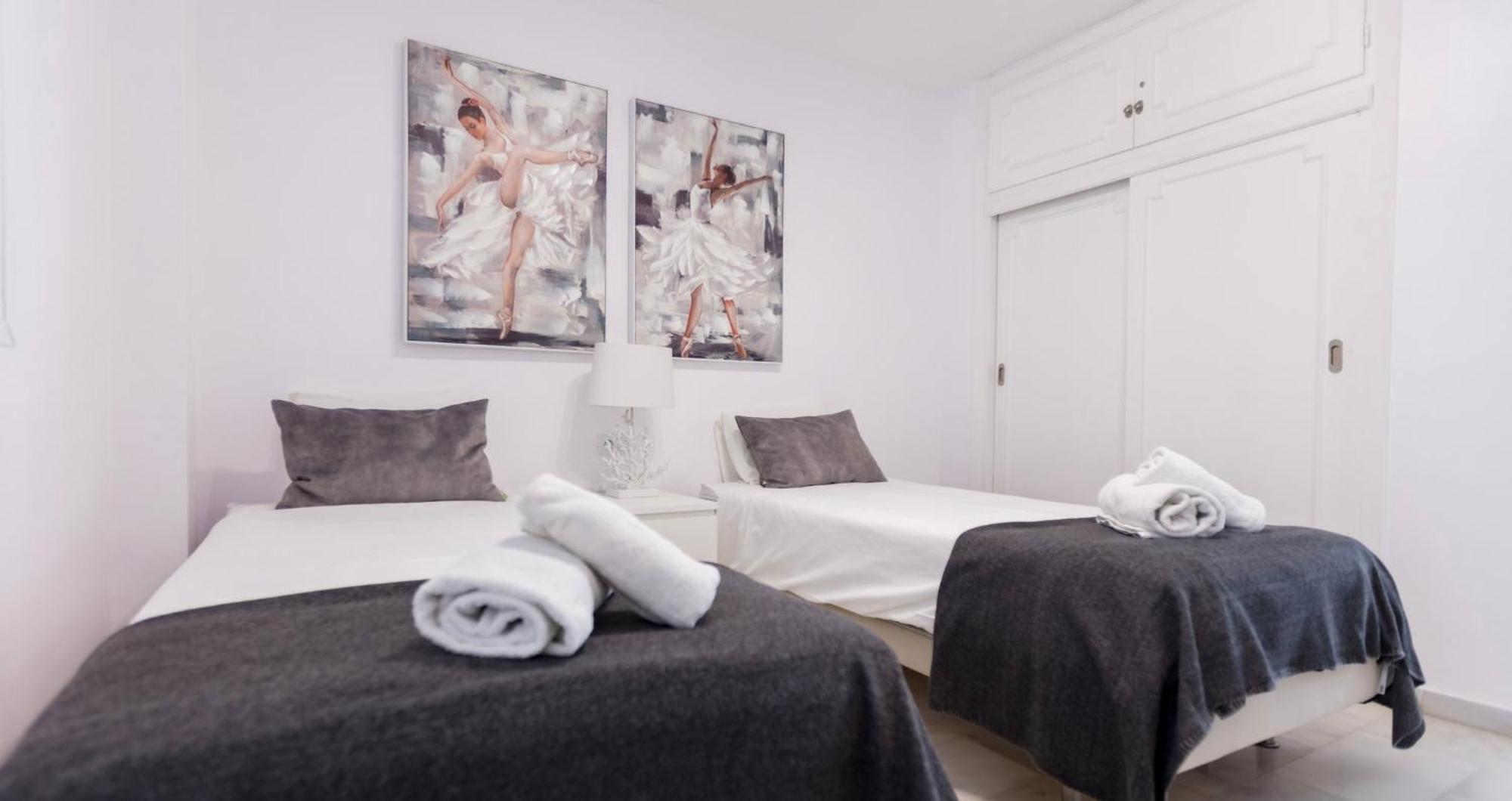 Oceanfront Mijas Apartment Bagian luar foto